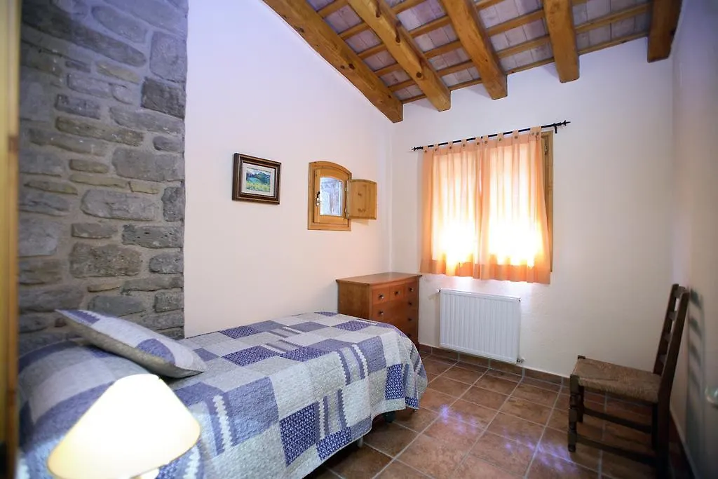 Entre Roures Guest House Moia Country house